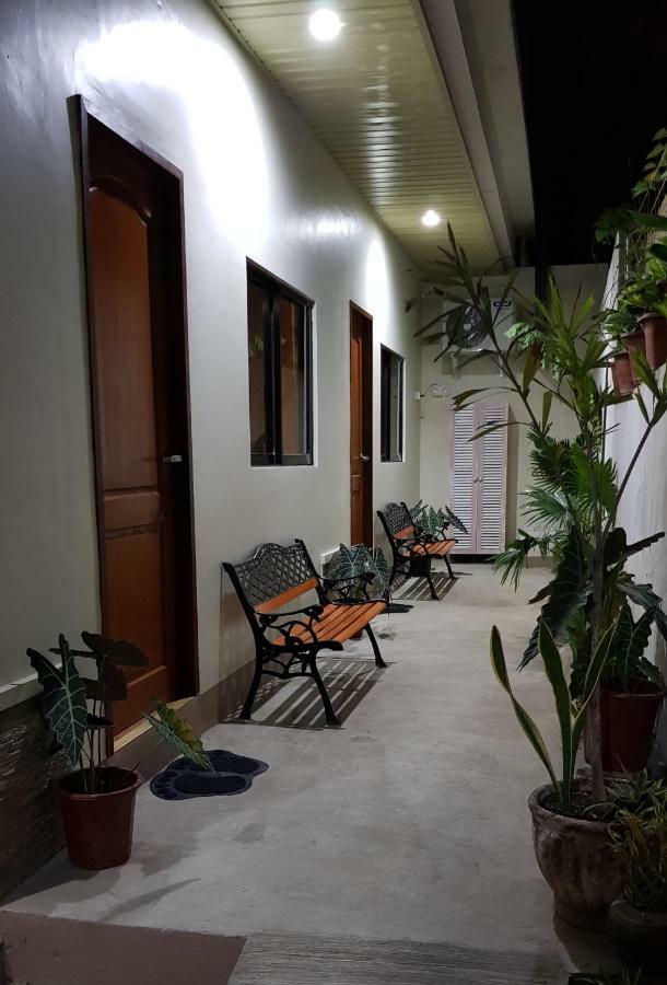 Acrige Apartelle 2-4 Pax Queen @ Heart Of Bogo City Banban Exterior foto